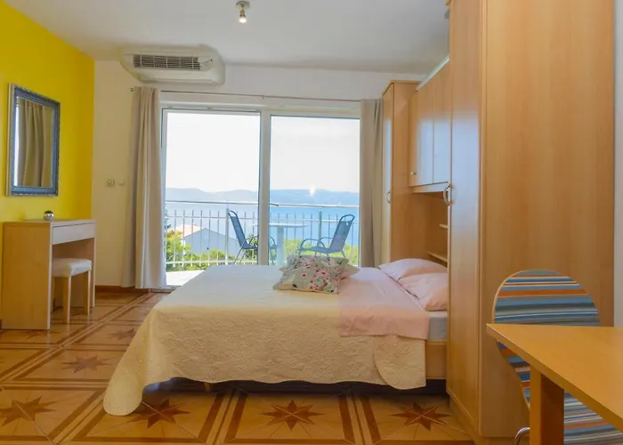 Dream View *